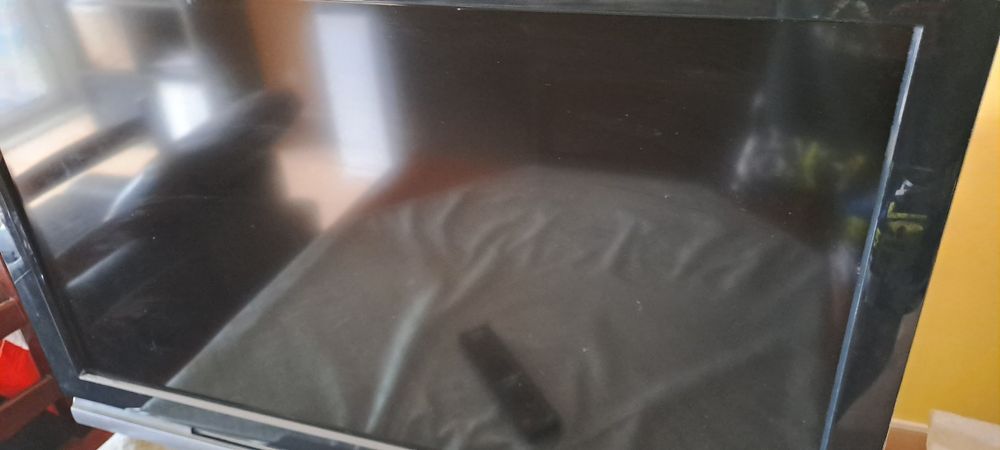 Televisor LCD Sony Bravia KDL-37V4000  de 37 polegadas