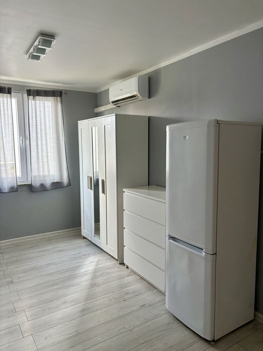 Sprzedaż budynku wolnostojącego - domek holenderski - mobilne biuro