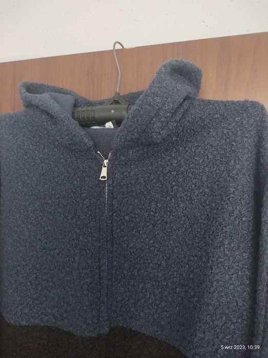 Kurtka damska z bukli na wiosnę