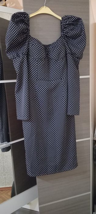 Платье в горошек