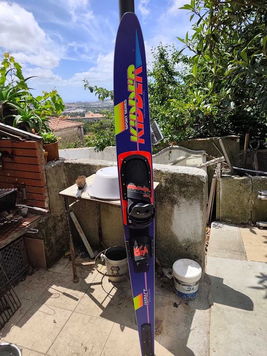 Ski Mono para ser puxado por barco