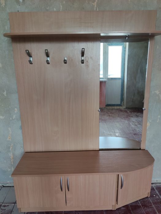 Продам прихожу б/у у хорошому стані