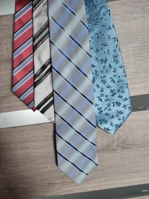 Продам чоловічий костюм