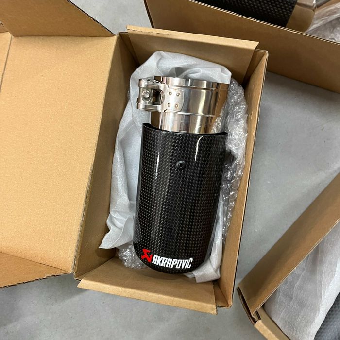 Нові насадки на глушник акраповіч купити акрапович акрапович на машину