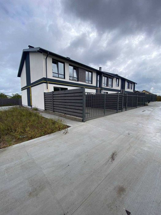 Продаж таунхаусів 47000$