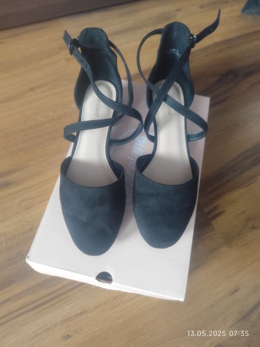 Buty eleganckie r.37