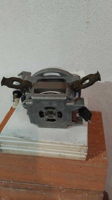 Maquina lavar loiça Bosch peças ainda disponiveis