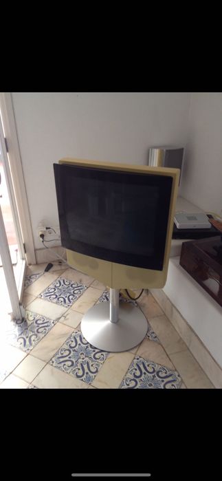 TV original B& O . Yellow