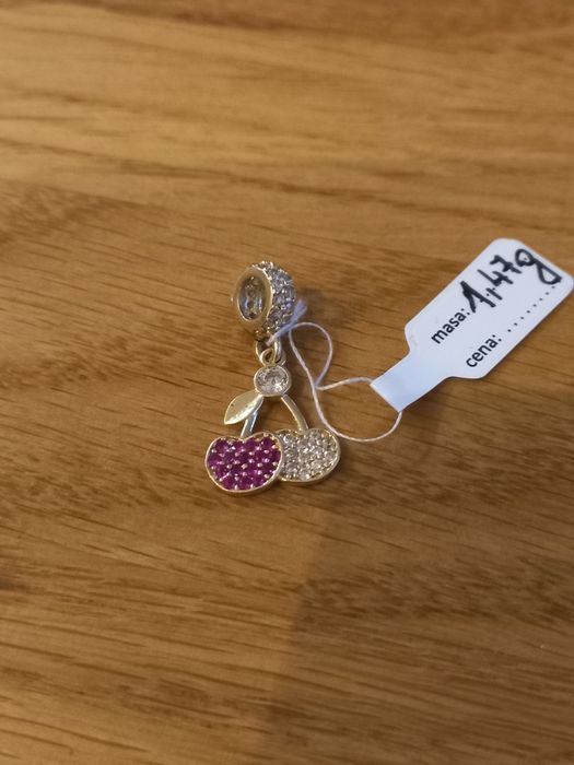 Złoty charms do bransoletki wisienki 585/1,47g