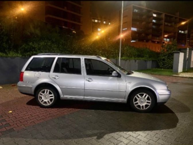 Volkswagen golf 1.4 variant versão 25 Anos