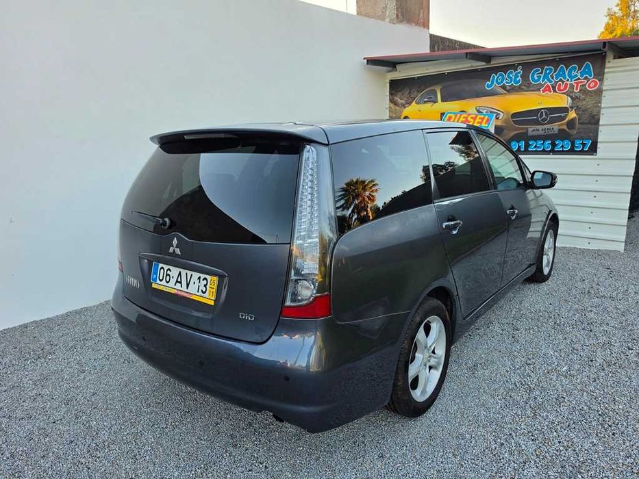 Mitsubishi Grandis 2.0DiD 136Cv 7 Lugares 11/2005