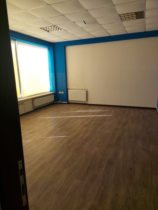 Сдача офисов в центре м. Левада с отоплением