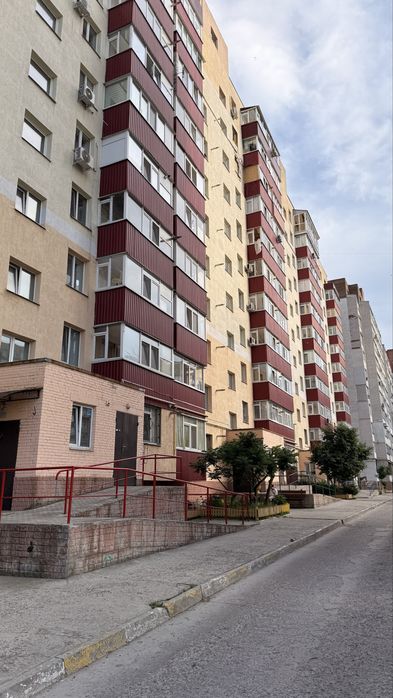 1к Свободи  в новобудові
