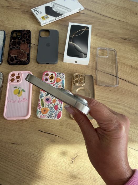 IPhone 16 pro max Titanium