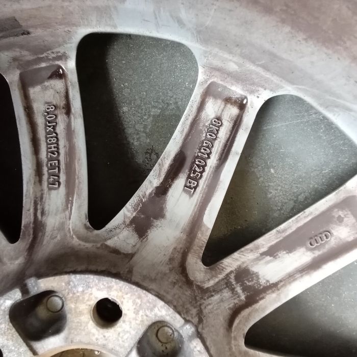 Koła aluminiowe do Audi 8x18 Et47 /8K0 601025BT