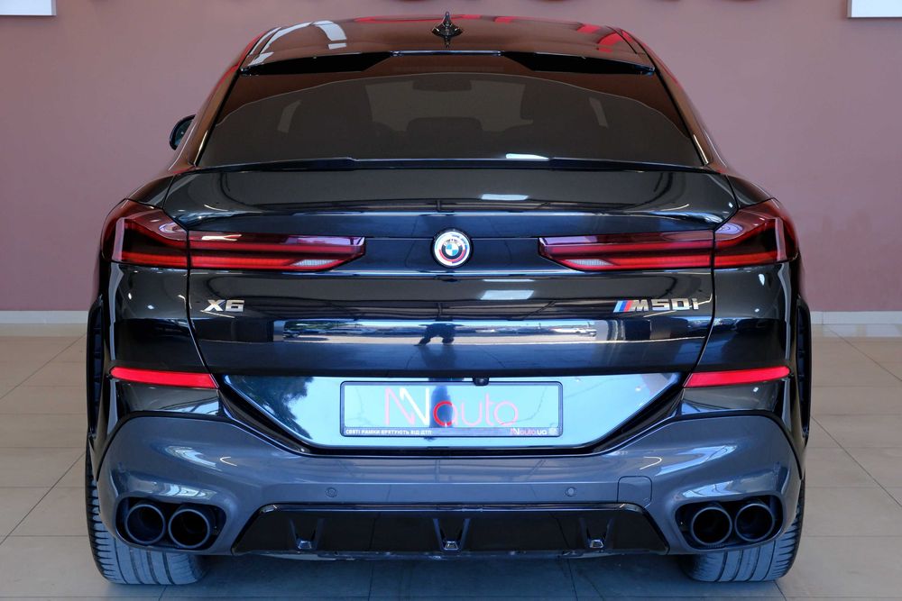 BMW X6 2022 чорний