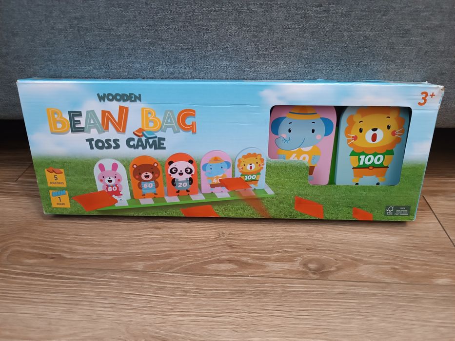 Gra zręcznościowa Bean Bag Toss Game a'la kręgle