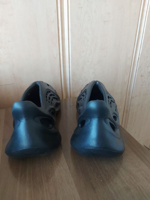 adidas yeezy foam runner 25,5