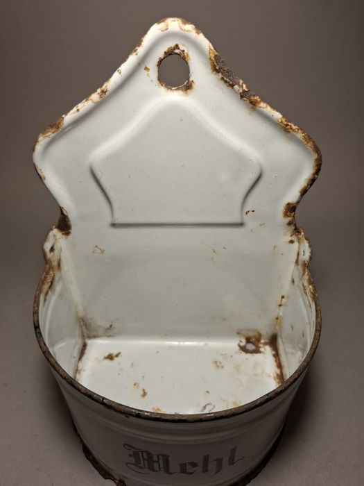 Pojemnik emaliowany na mąkę