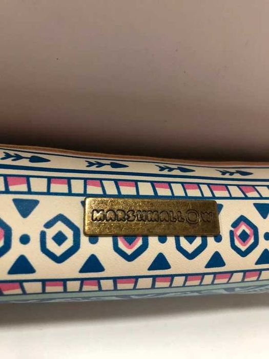 Estojo escolar Marshmallow