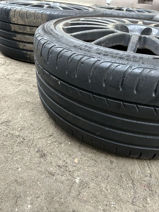 Felgi OZ czarne 18 z oponami