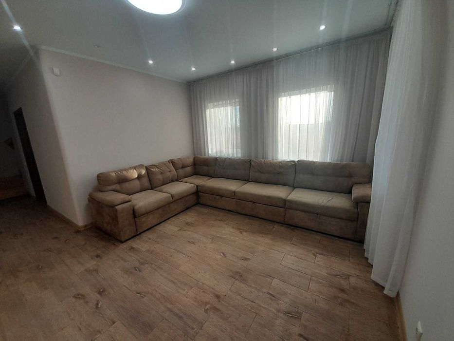 Продам Дом с ремонтом в Дергачах. 2 этажа, 156 м2, 12 соток. Баня. AN