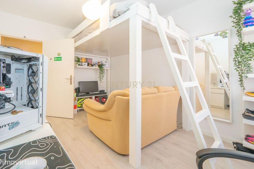 Apartamento T2 Totalmente Remodelado, Jardins do Sado, Setúbal