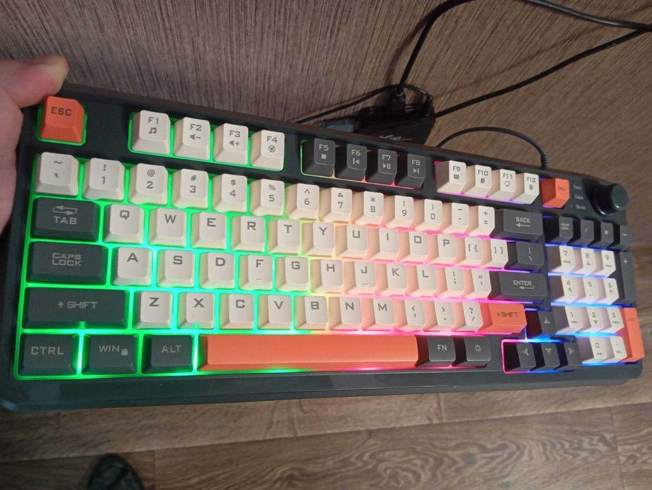 Клавіатура ігрова XunFox:К82 з підсвіткою - НОВА!