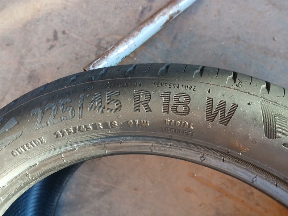Opony Continental  225/46 R18
