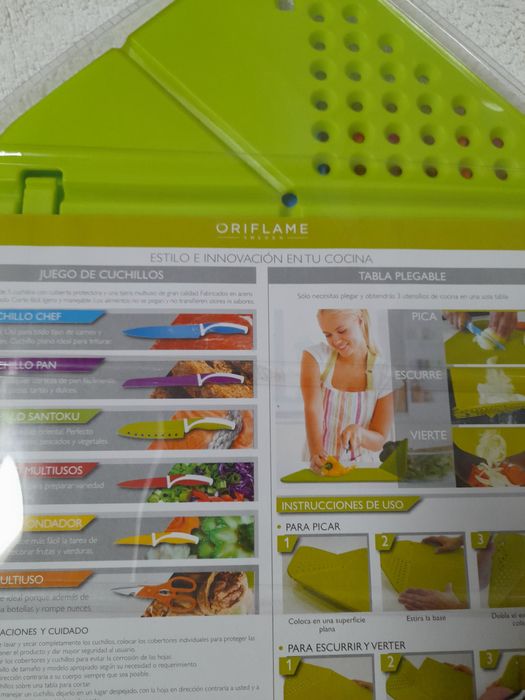 Conjunto de facas + tesoura +tábua de cortar