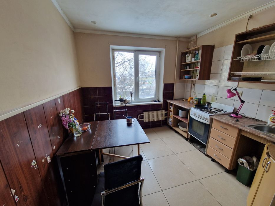 Продаж 2 кімнатної квартири (Постанова)