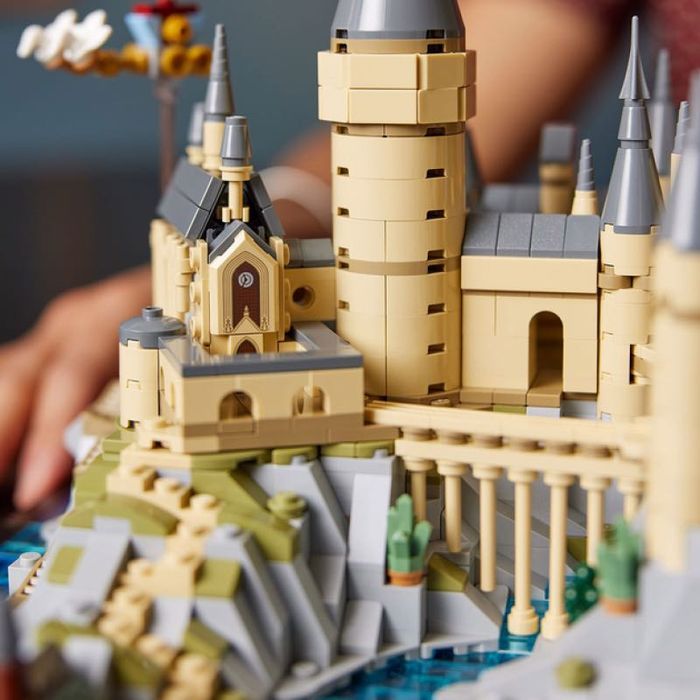 Конструктор Hogwarts Castle and Grounds (76419) на 2660 деталей