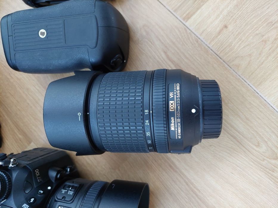 Nikon D7100  + 18-140mm + grip + torba – super stan!
