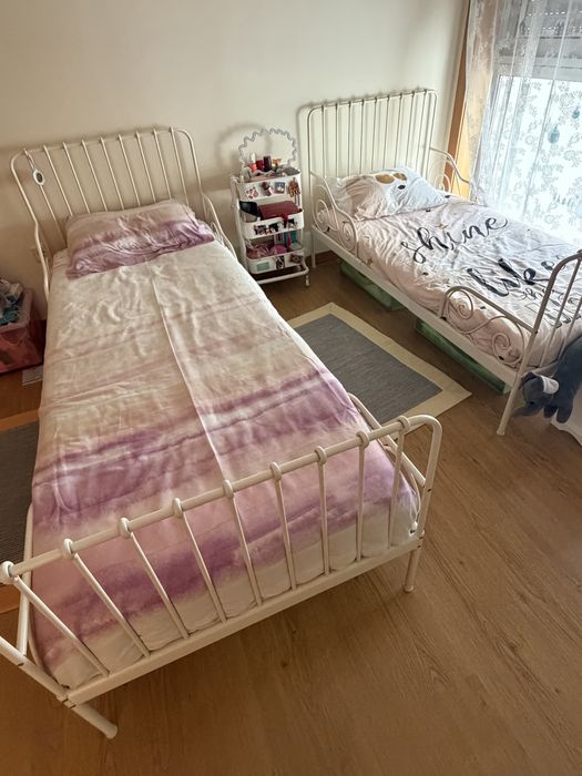 Cama extensível IKEA MINNEN em bom estado de cor branca - 2 disponiveis
