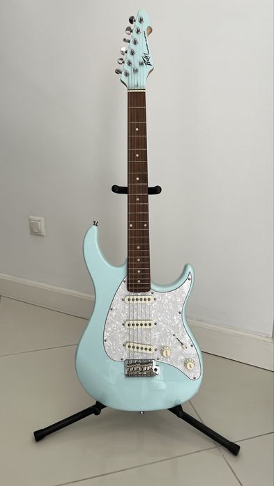 Guitarra elétrica Peavey Raptor Custom