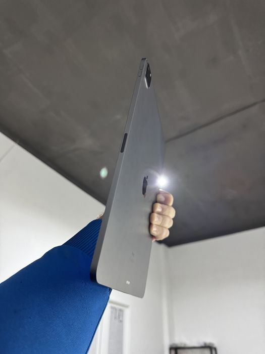 Apple iPad Pro 12.9 5th Gen 2021 Wi-Fi 256GB