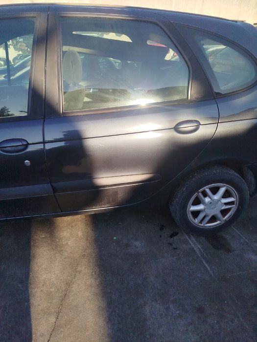 Porta trás esquerda RENAULT Scénic I (JA0/1_)