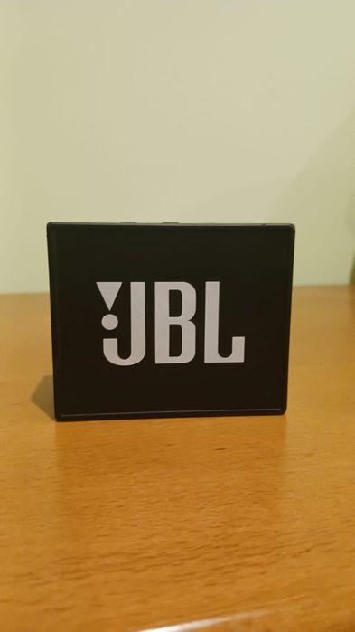 Coluna JBL preta!