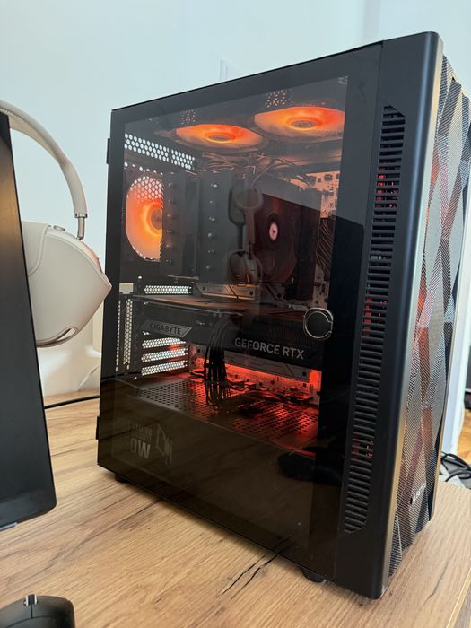PC Gaming RTX 5070 Ti | Ryzen 7 7800X3D | 32GB DDR5 | SSD 2TB | Monitor Alienware 320Hz | Como Novo