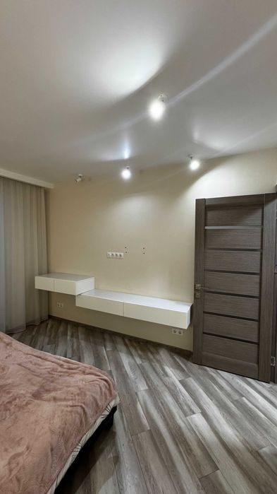 Продам шикарную 3 к.кв в Чугуеве (Авиатор)