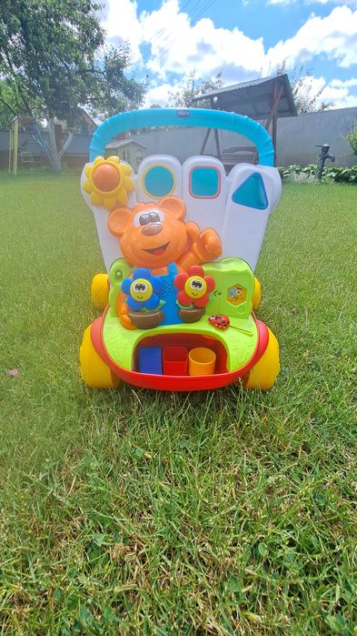 Ходунки,бізіборд CHICCO 2 в 1