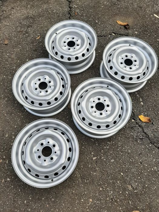 Диски ВАЗ 2103 ,2106 ,2101 С ушами под колпак .