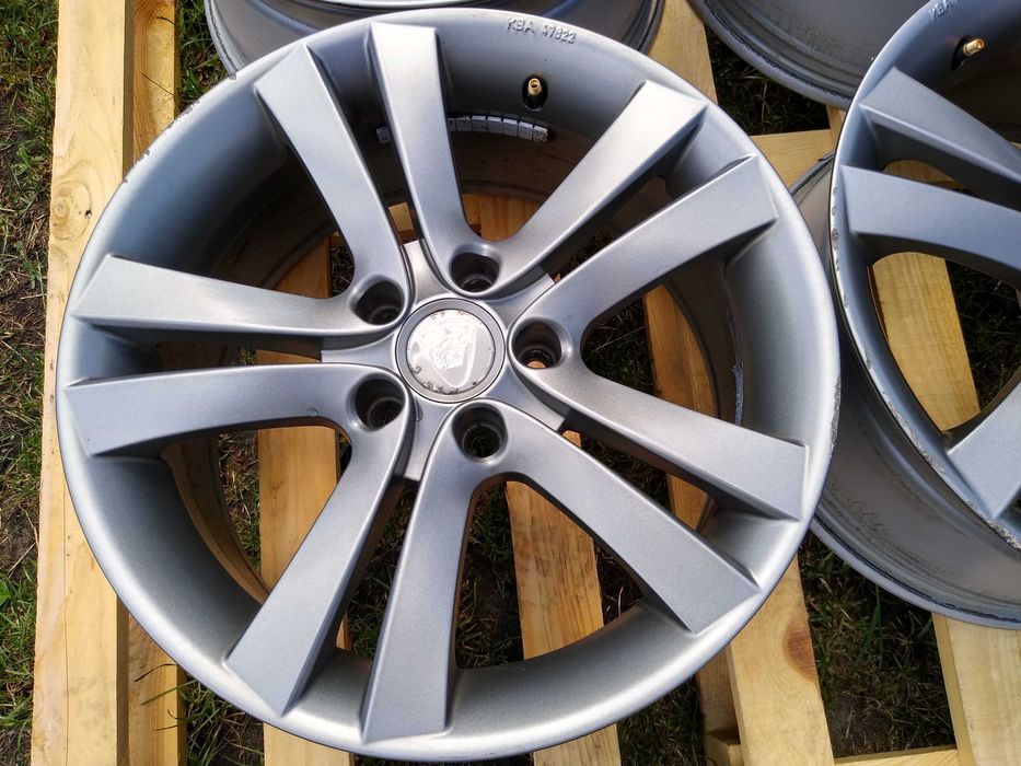 Alufelgi 17 cali 5x112 Mercedes Audi VW Seat Skoda A4 A6 Passat Leon