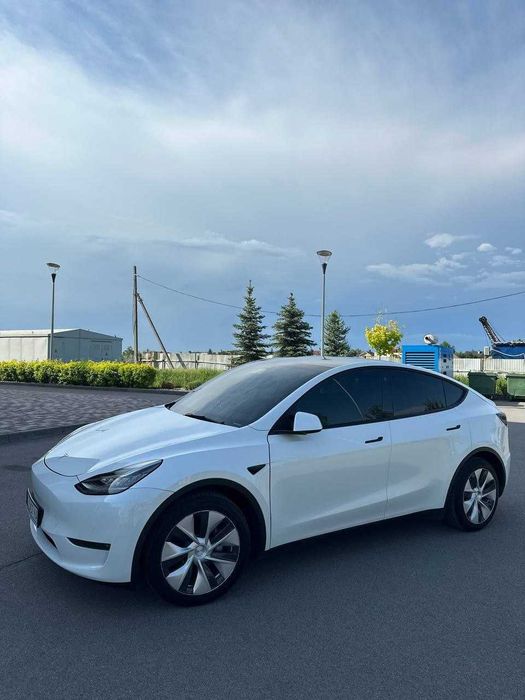 Tesla Model Y Long Range Dual Motor 2021 Тесла Електричний Кросовер