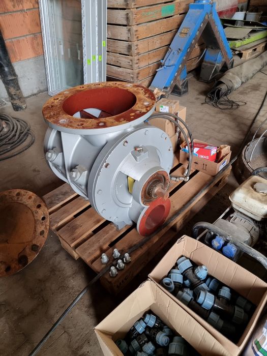 Dozownik celkowy śluza celkowa