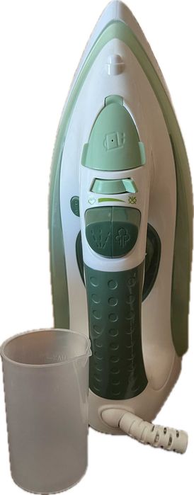 Утюг ARITA AGC-7200, 2000W, с отпариванием, Новый - 800грн
