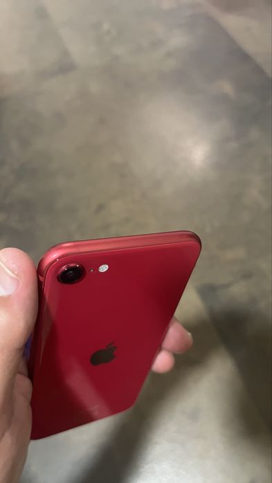 iPhone SE 2ª Geração 64GB Vermelho
