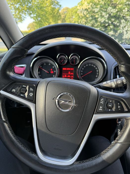 Opel Astra J 2014