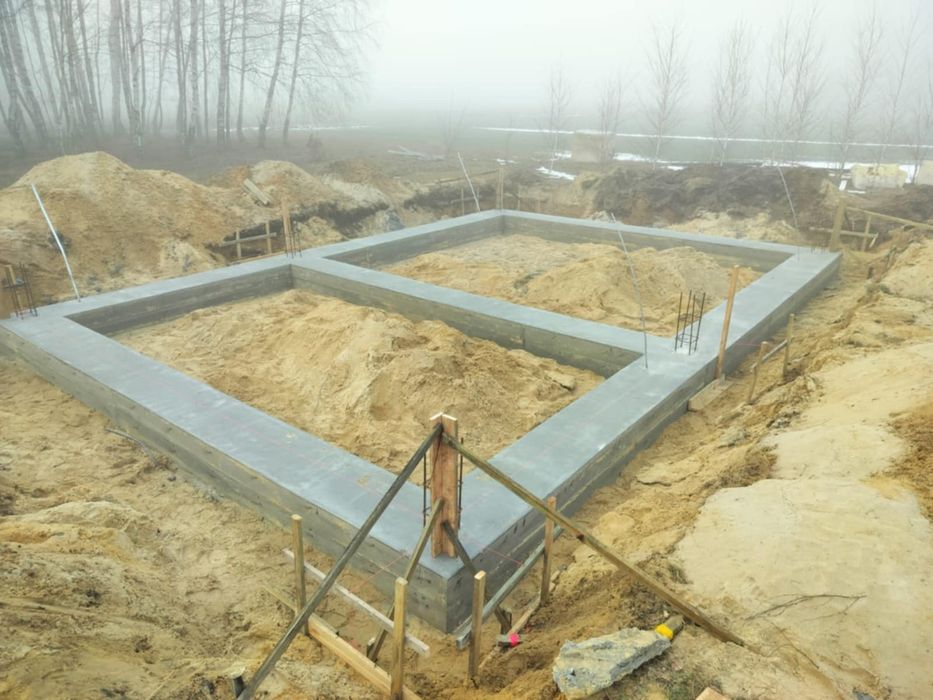 Murowanie , stawianie domów , fundamenty