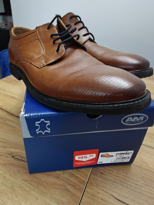 Sprzedam buty garniturowe.